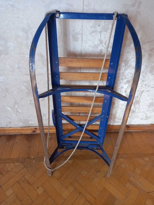 Санки со спинкой