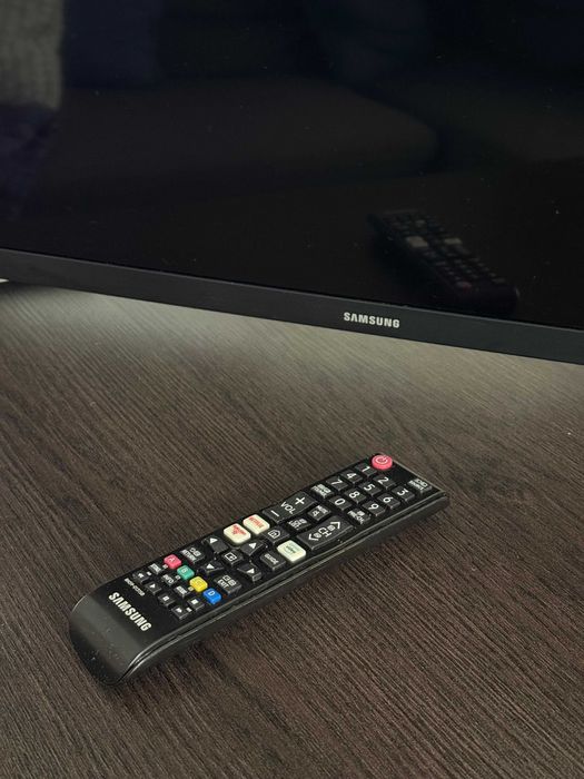 Samsung 32" Smart TV Full HD – Pouco Uso