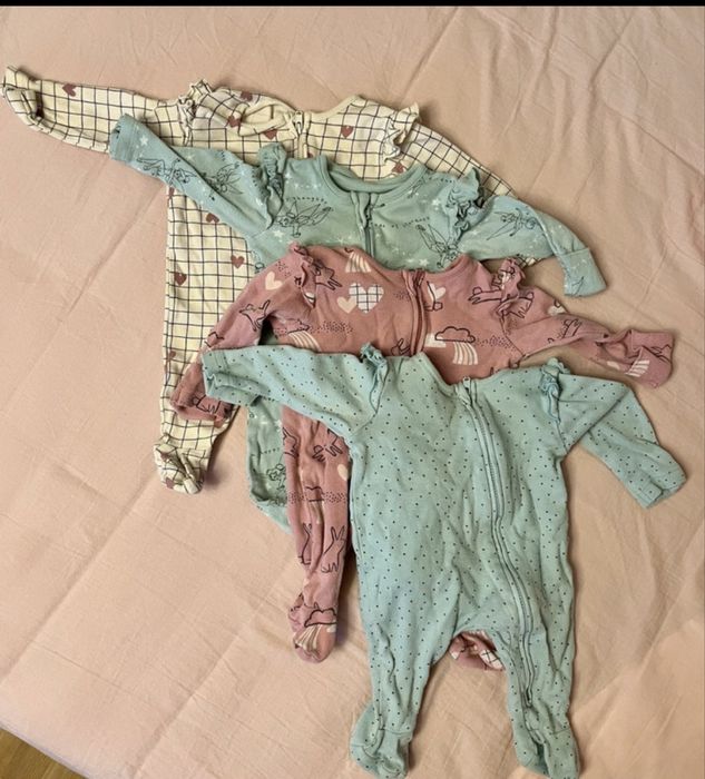 Zestaw 4 pajacyków na zamek/suwak/ekspres 56