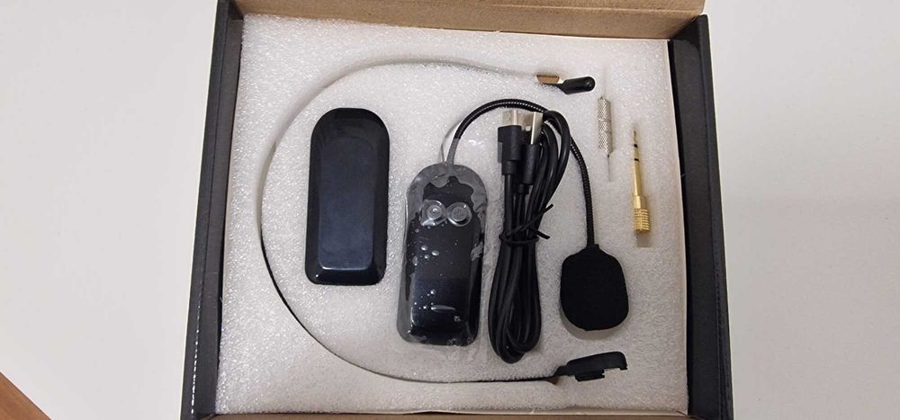 Lapel Microphone for DSLR, PC, and Smartphone with Battery and Adapters64169656475265122