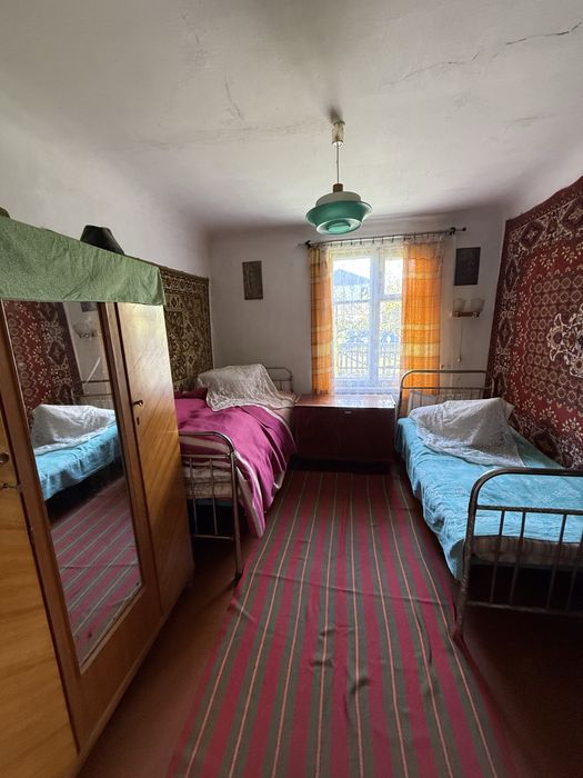 Житловий будинок з усіма зручностями та гаражем, Ватутіне.