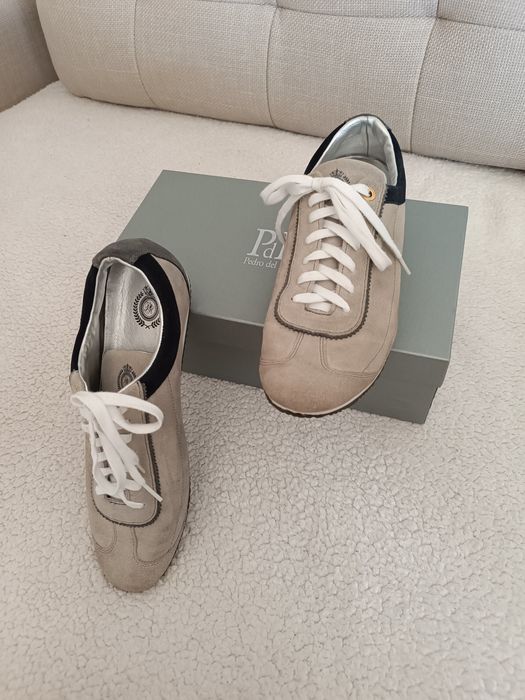 Sapatilhas beje Pedro del Hierro
