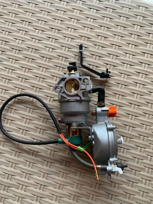 Газовий редуктор на генератор 4-7 кВт.