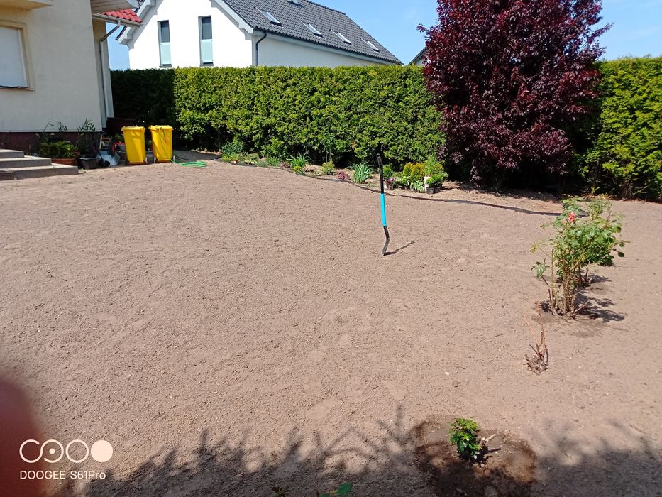 Przygotowanie terenu pod trawnik, usługi glebogryzarka