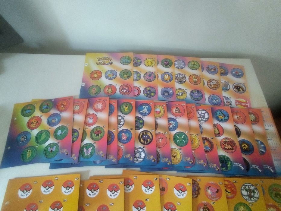 Cadernetas Pokémon tazos