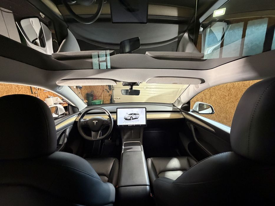 Tesla Model Y Standard foto 5