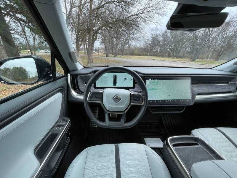 2023 Rivian R1T Adventure
