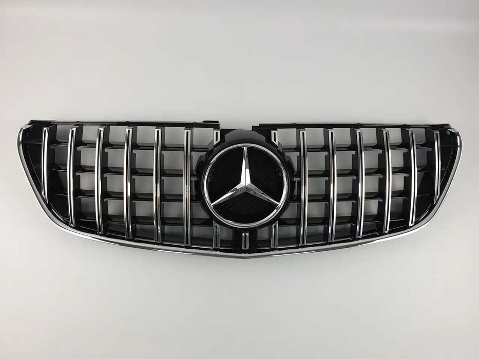 Решетка mercedes V-Class W447 14-19год.GTстиль(Chrome Black)без камери