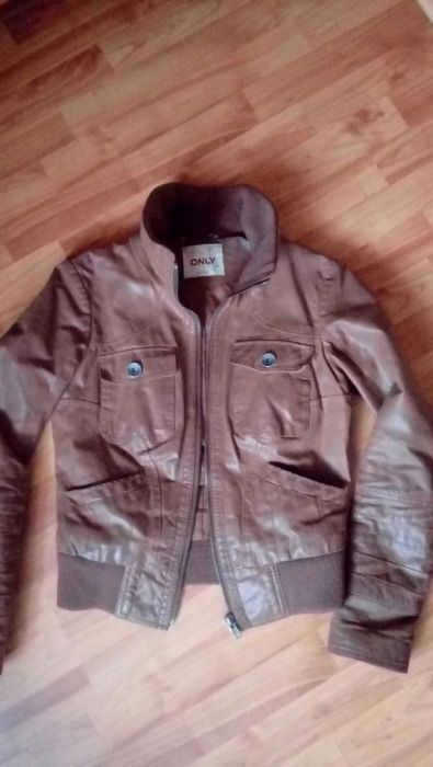 Skórzana kurtka M 25