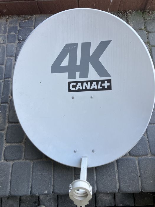Antena satelitarna