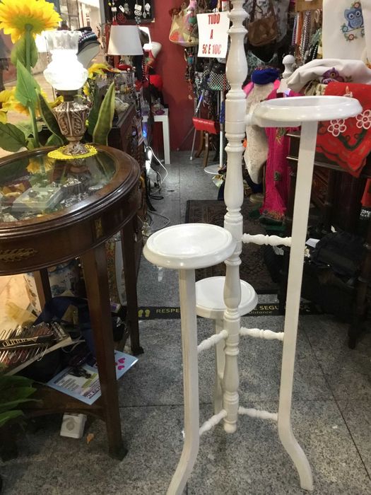Móveis em Mogno - Faça sua oferta
