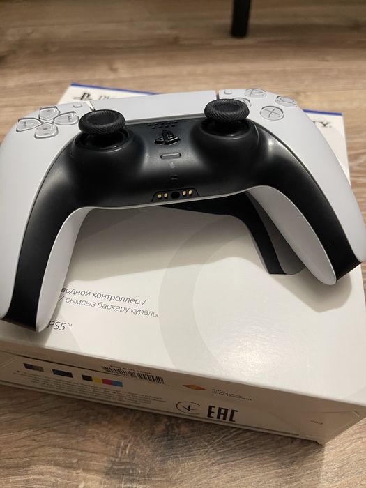 Геймпад PlayStation DualSense