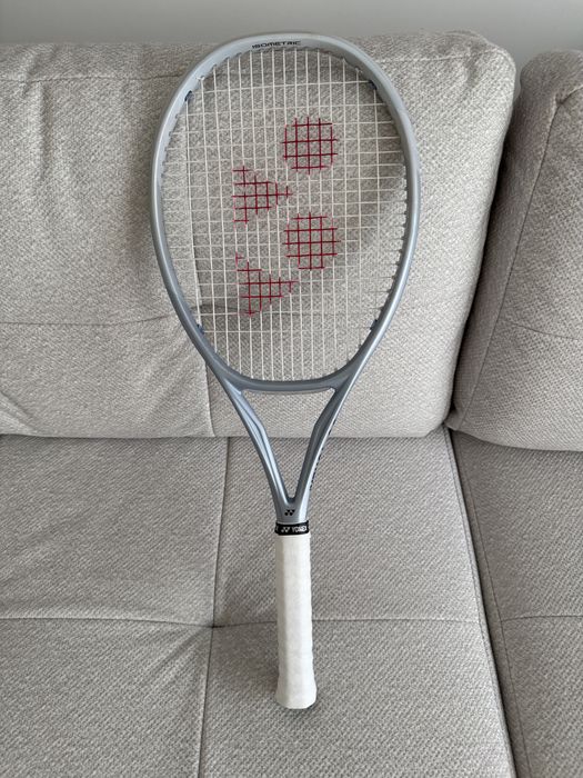 Rakieta Yonex Muse 100 295g g2. Uzywana 3 razy. Stan prawie jak nowa