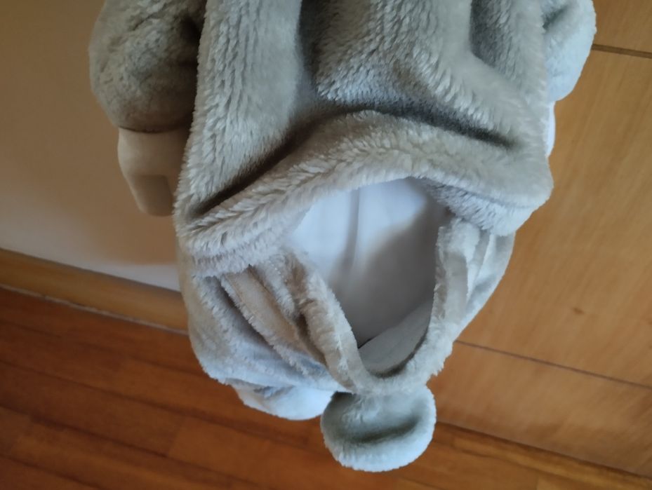 Coelhinho de pelúcia loonys tunes para guardar o pijama