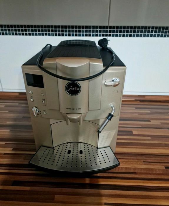 Ekspres do kawy Jura Impressa E75