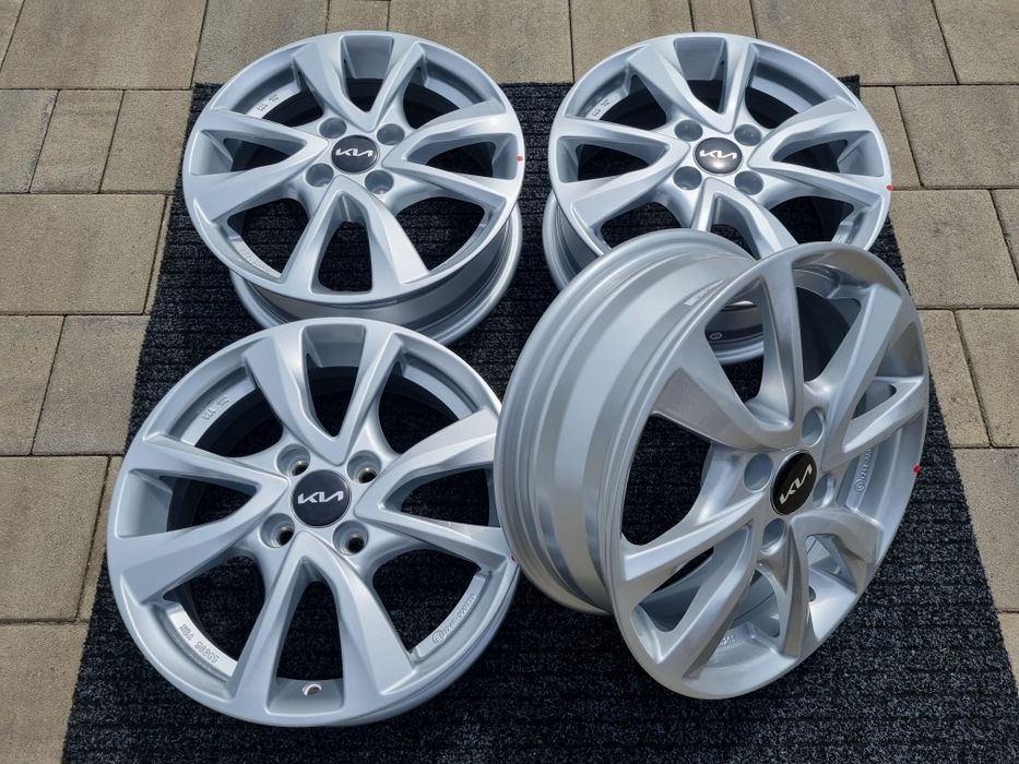 KIA 15" Picanto Rio Stonic Nowe felgi aluminiowe 4x100 srebrne