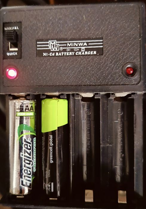 Ładowarka AA MW298 paragon 1991 rok vintage