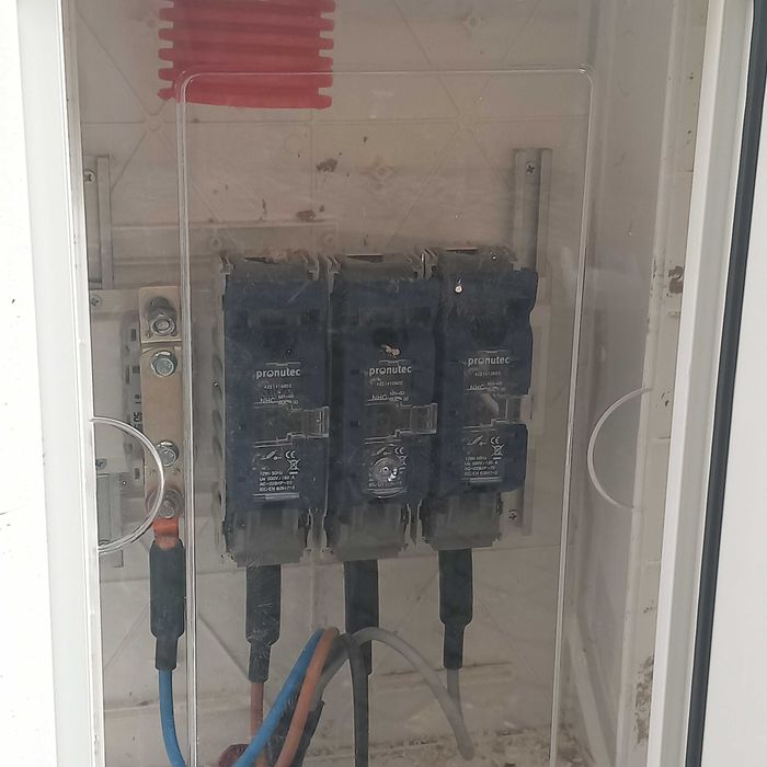 Eletricista Certificado - Técnico Credenciado  DGEG - E-redes Instalação Elétrica