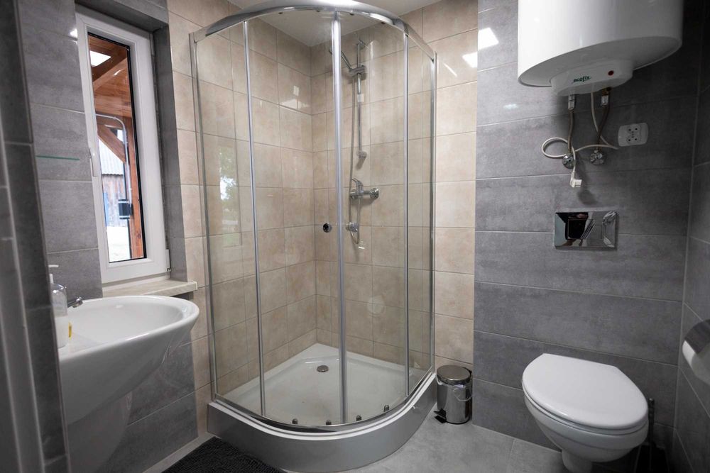 Dom z balią i sauną nad stawem na wyłączność - Stare Podwórko