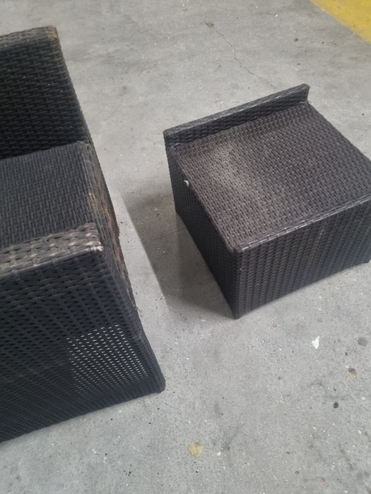 Cadeira com mesa jardim