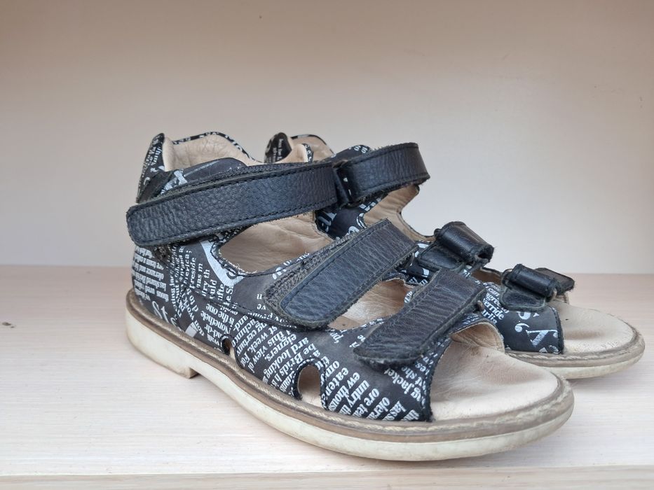 Продам ортопедичні дитячі сандалі Tutubi