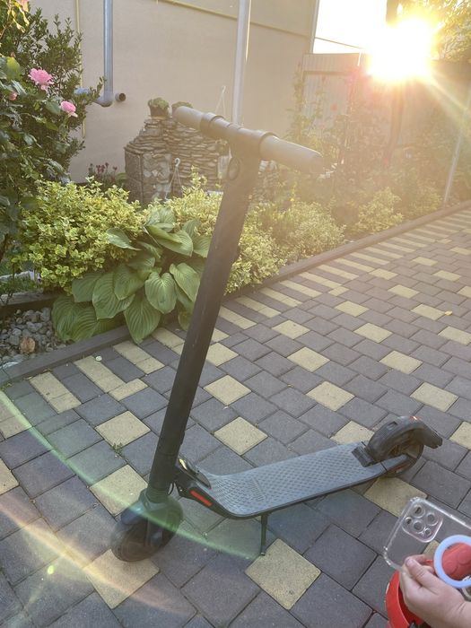 Електро самокат у гарному стані