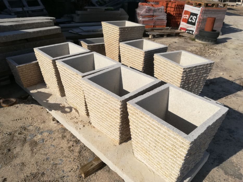 Vasos em granito Alpendorada, Várzea E Torrão • OLX Portugal