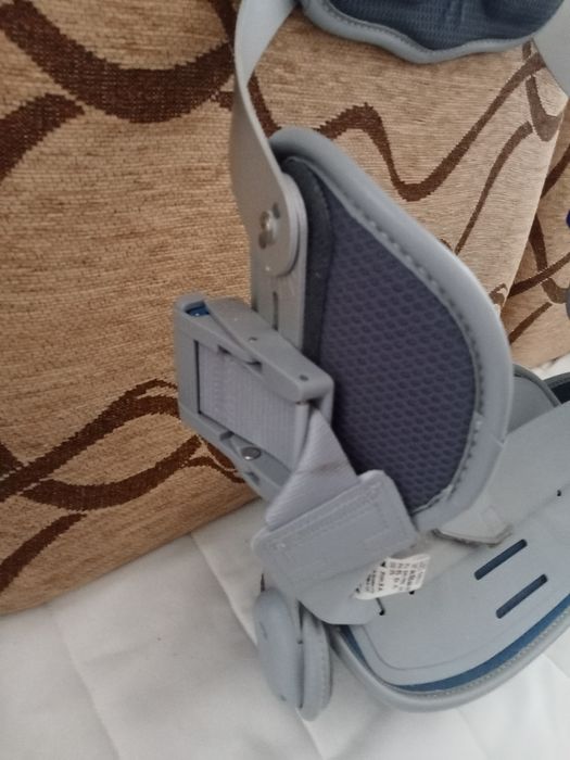 Colete ortopédico novo