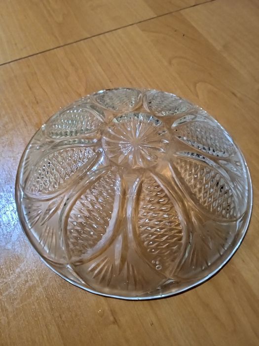 Продам кришталь салатниця
