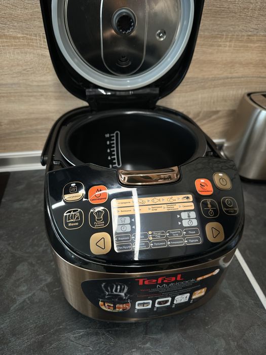 Продам мультиварку Tefal MultiCook Stir
