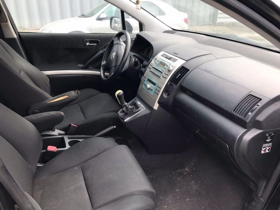 Toyota Corolla Verso 1.8 VVT-i 2005   - Para Peças