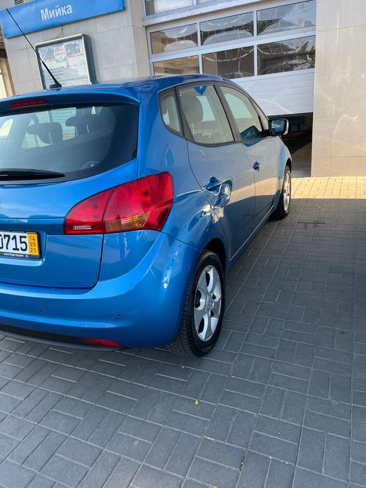 Продаю КІА VENGA 1.6 бензин 2010 року тільки заїхала,мкпп! Пробіг 210