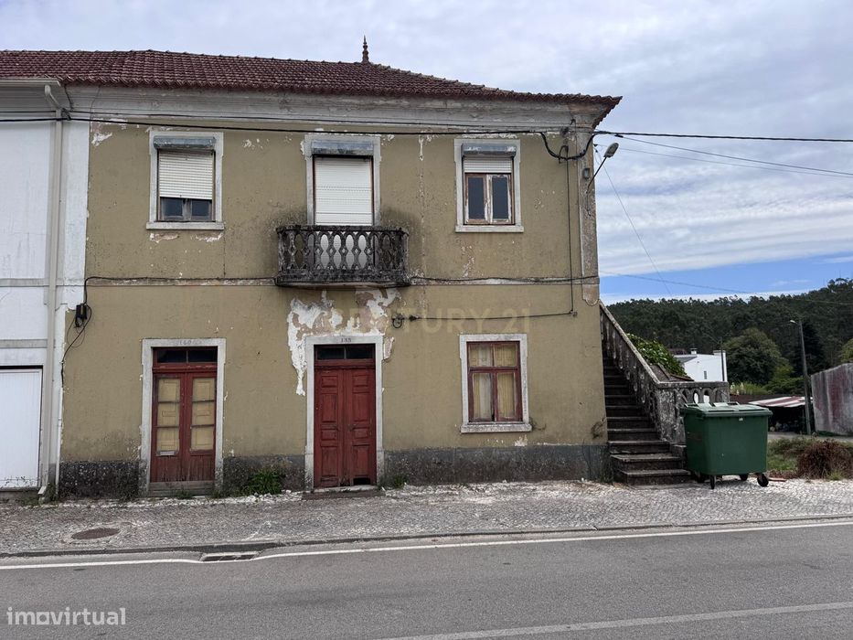 T6 Detached House for Renovation – Historic Area – Albergaria dos Doze, Po
