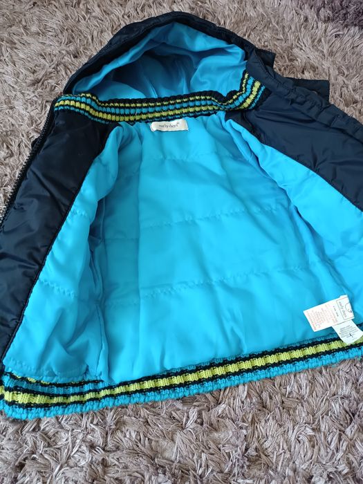 Стильна куртка на 9-12 міс.