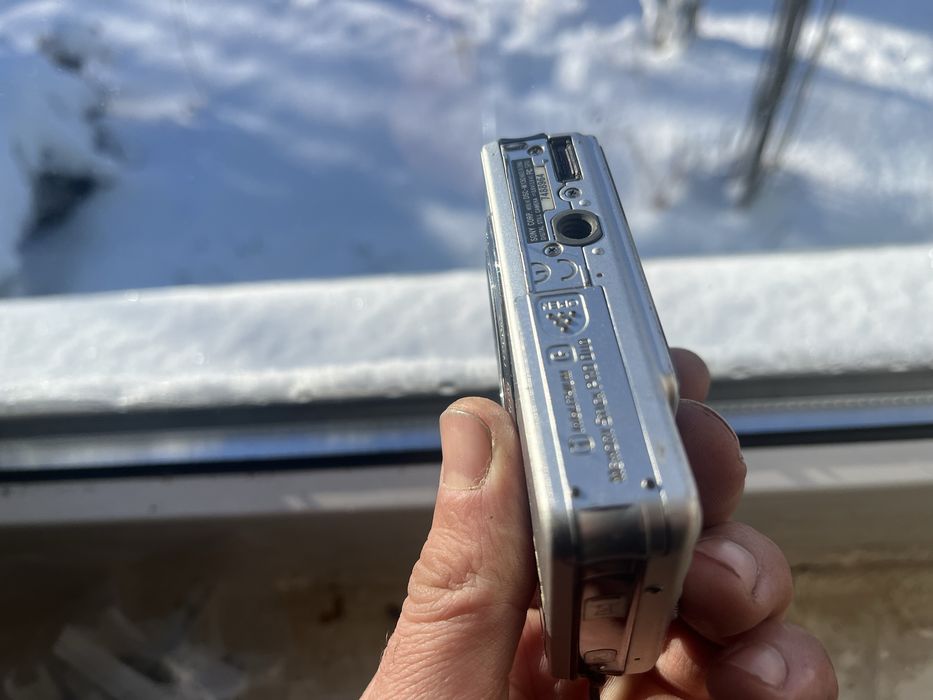 Цифровий фотоапарат, sony  dsc-w130.