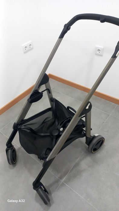 TrioBebeconfort + cadeira grupo 2 + base isofix