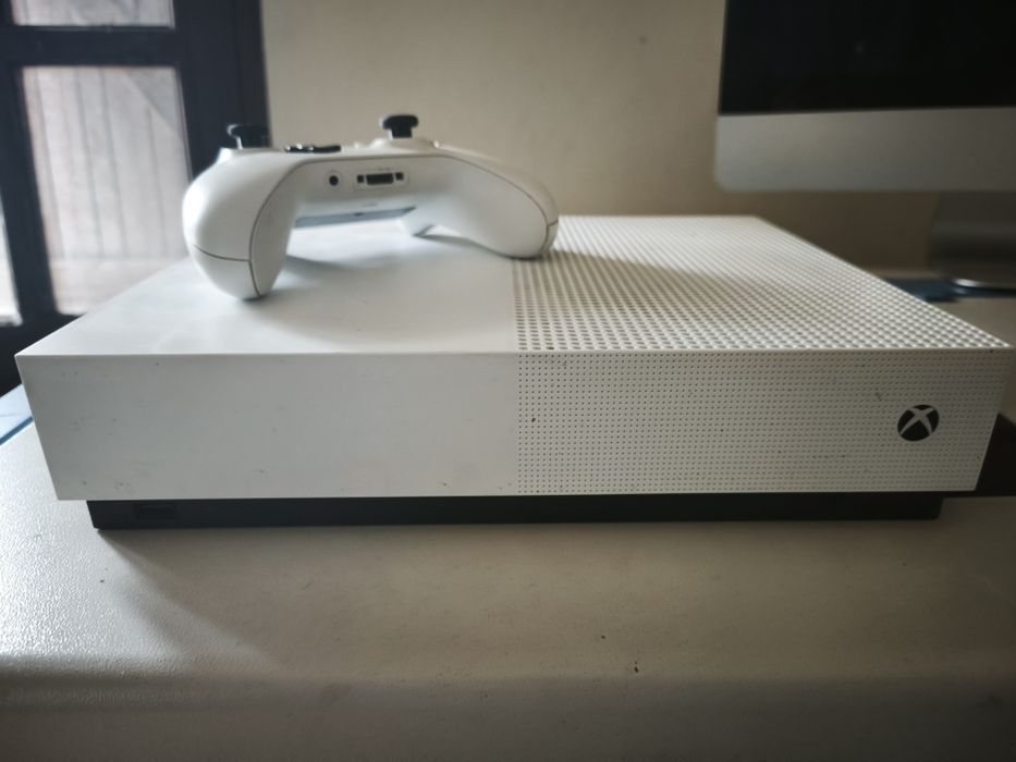 Xbox One s 500gb
