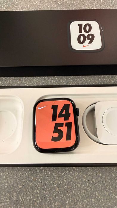 Apple Watch Series 7 45mm – Excelente estado – Caixa + carregador