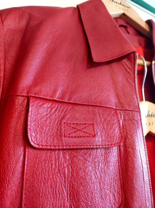 Кожаный женский костюм