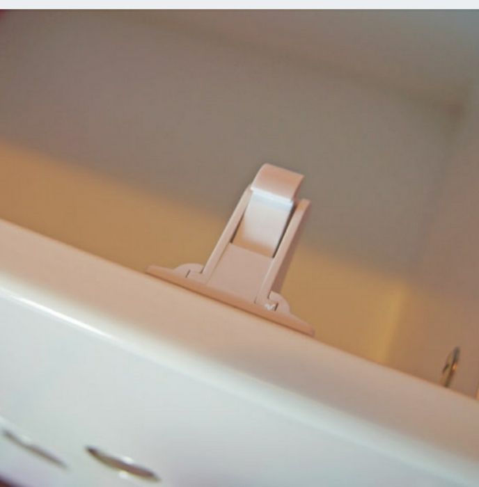 Magnetyczna blokada, zabezpieczenie szafek,  szuflad  przed dziećmi