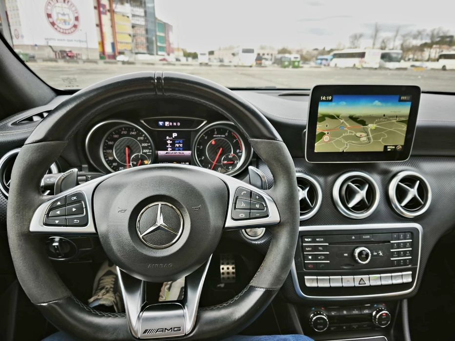 Mercedes-Benz A 45 AMG 381cv