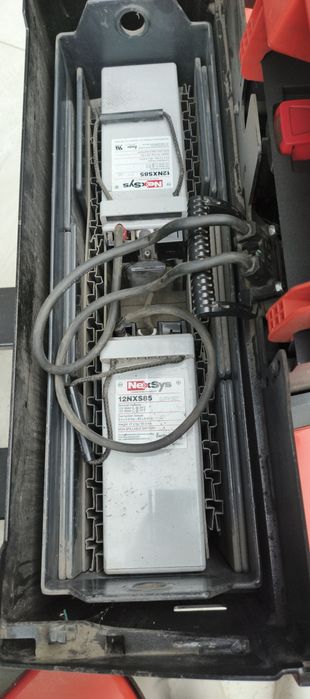 електричний візок Jungheinrich EJE 116 та  toyota  BT 160