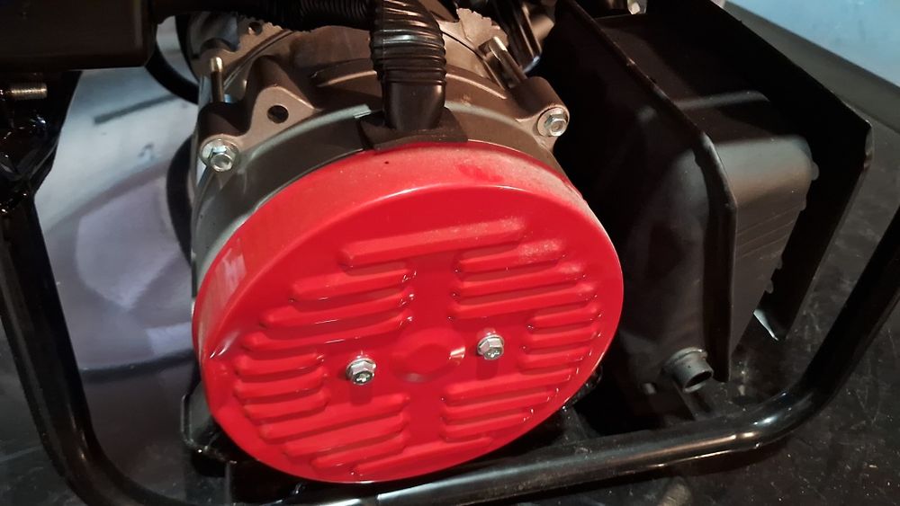 Бензиновый генератор