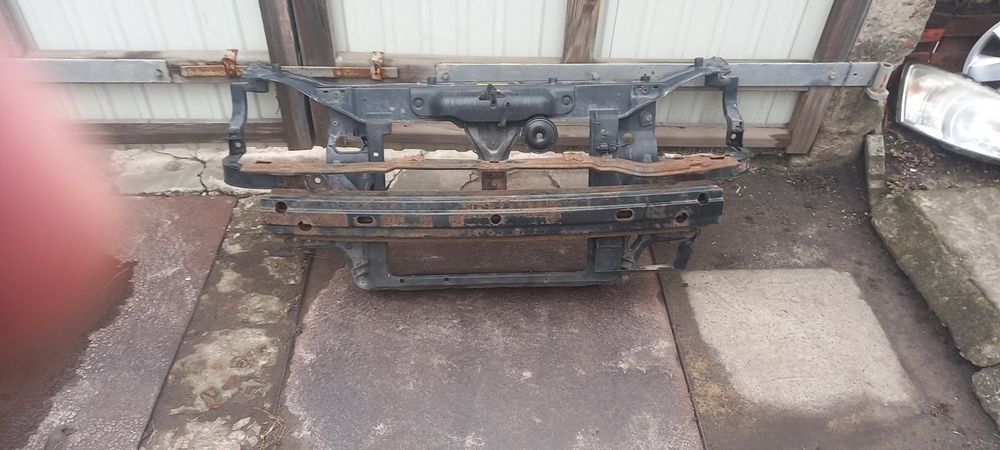 Продам передню панель Hyundai Getz 02-05 г.