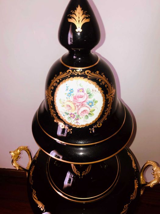 Jarrão pintado à mão "Limoges" com pegas revestidas com banho de ouro