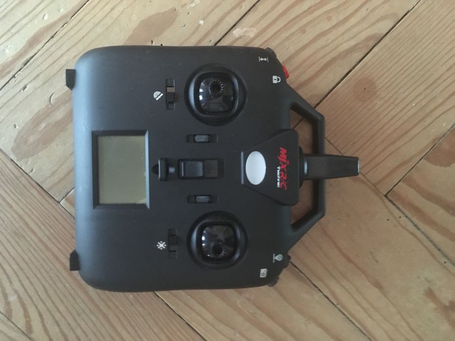 Drone MJX Bugs 2 B2W com GPS e Câmara Full HD 1080p - Impecável!