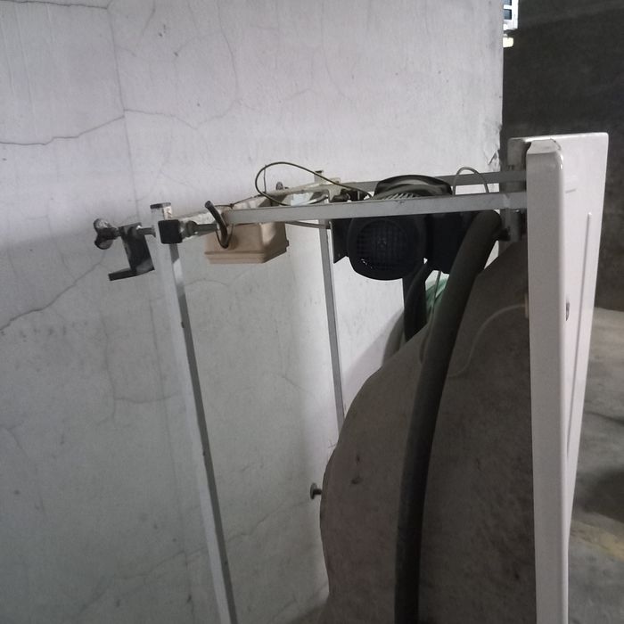 Banheira de hidromassagem em fibra com pouco uso