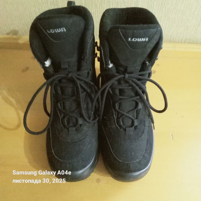 Трекінгові жіночі черевики LOWA, 37р