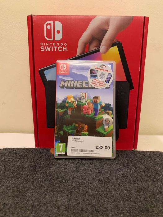 Nintendo Switch OLED + Comando Subsonic + Jogos + Estojo de Transporte (Como Nova)