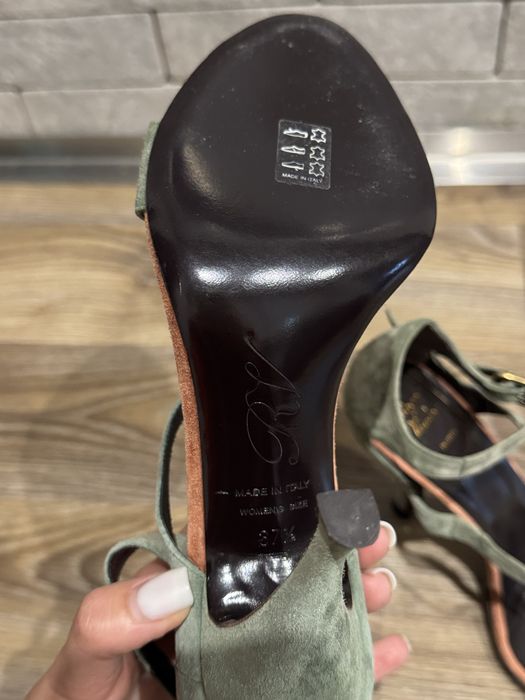 Вінтажні босоніжки Roger Vivier Paris розмір 37,5